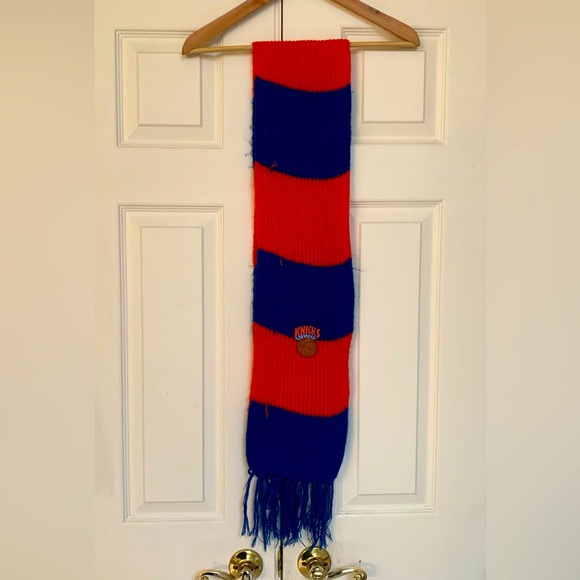 Vintage 1970s New York Knicks Logo Scarf - Picture 1 of 5